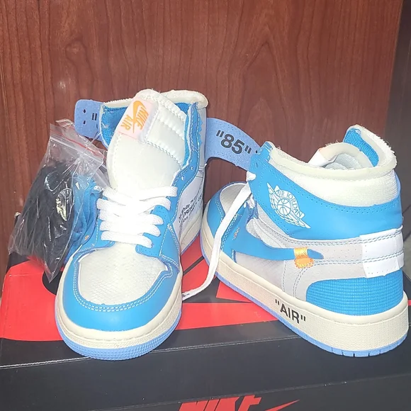 Off White Air Jordan Ones NWT - Picture 3 of 4